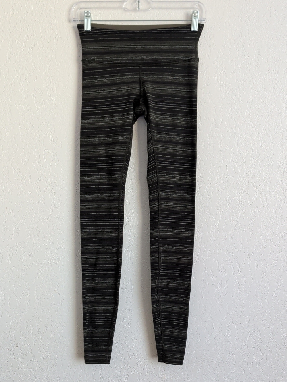 Lululemon Green Striped Leggings Sz Small